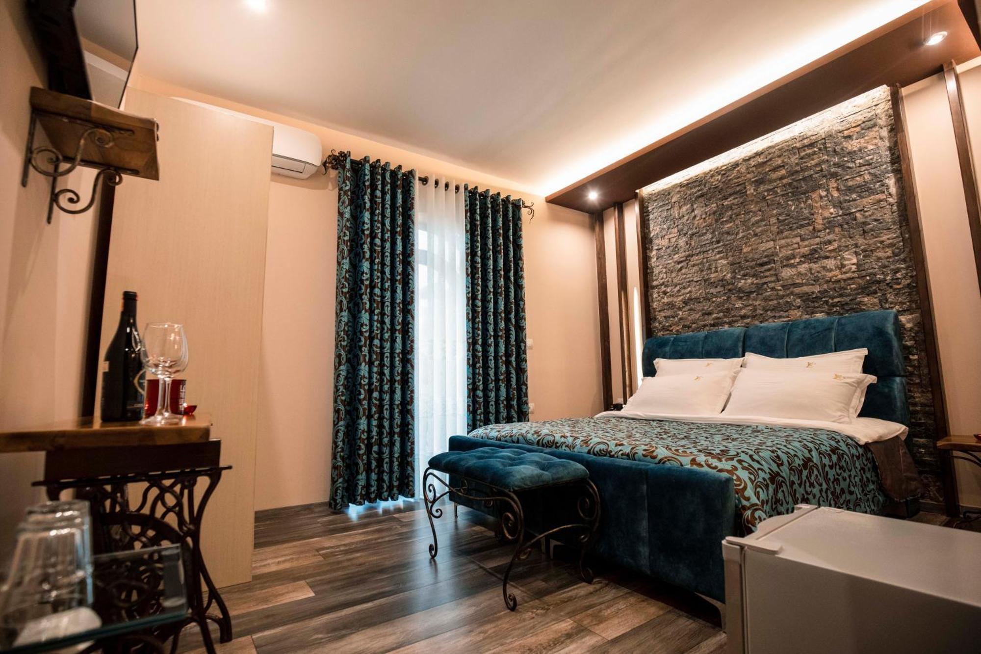 Eden Boutique Hotel 4*